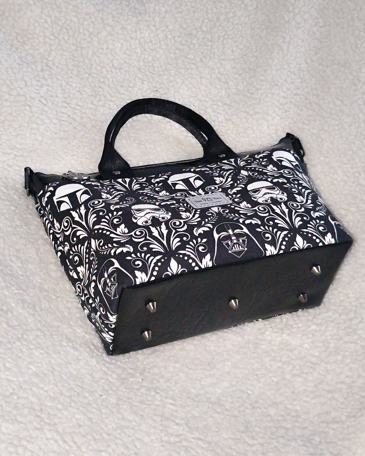 Helmets damask