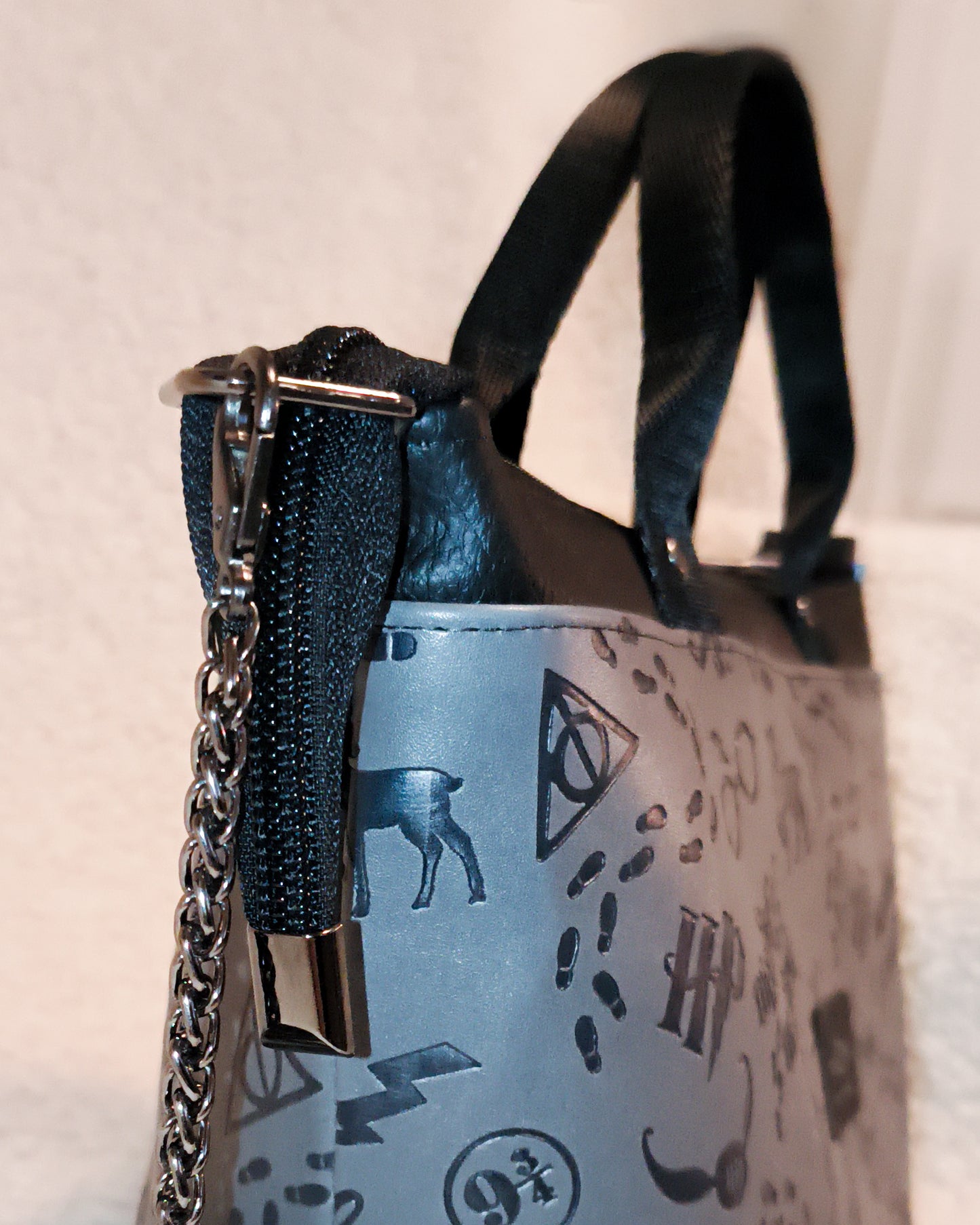 Mischief managed (black)
